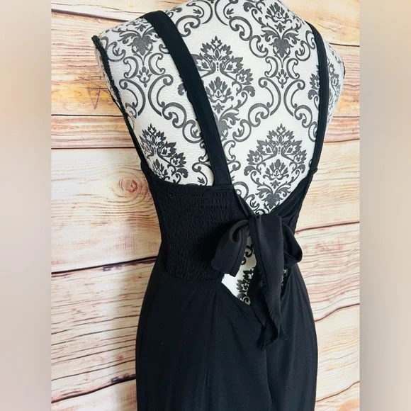 Wild Honey Black Square Neck Open Tie Smocked Back Sleeveless Maxi Dress Size M - Picture 6 of 15